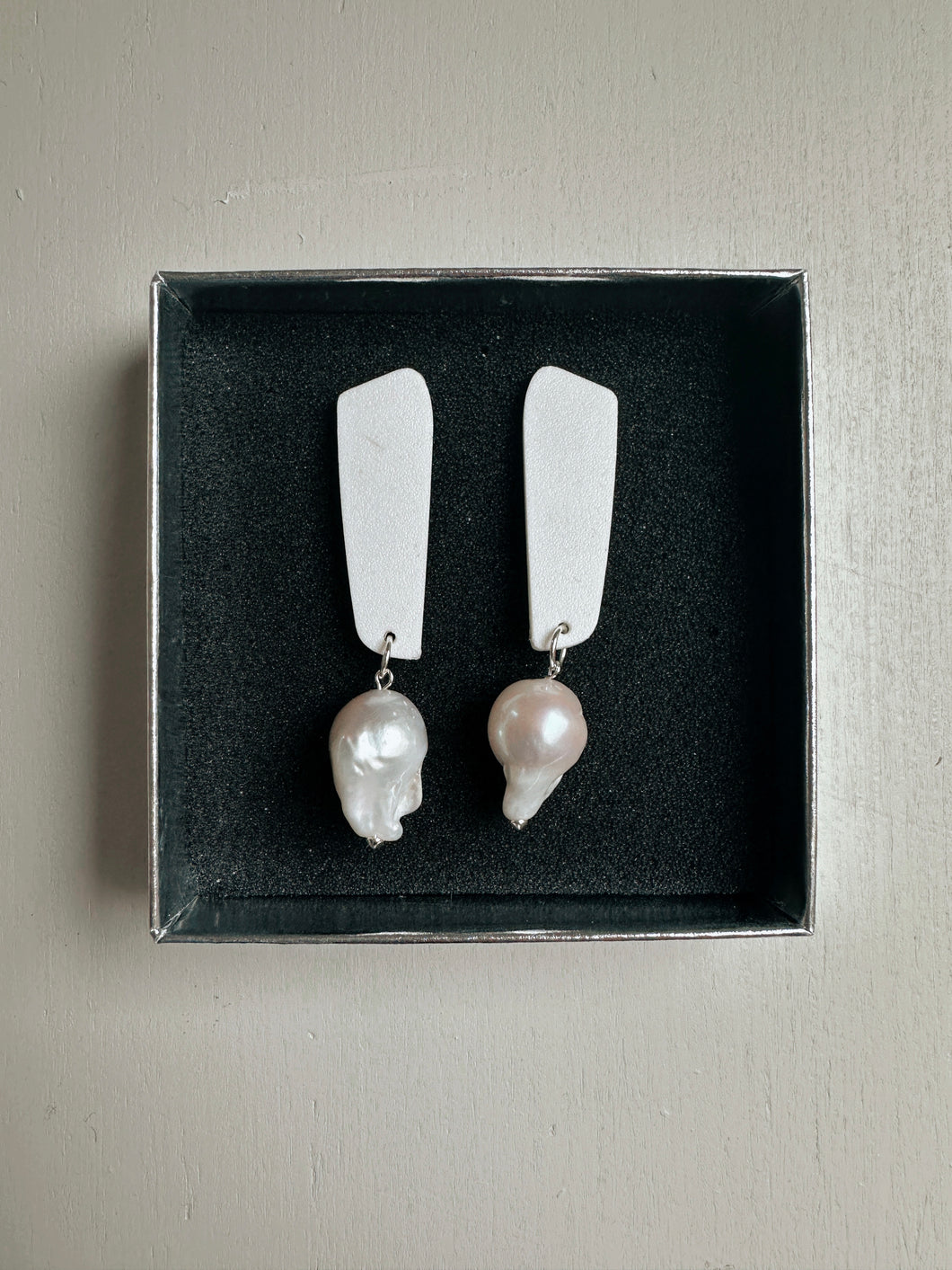 LIMITED EDITION N•17