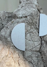 Video laden en afspelen in Gallery-weergave, Single C - Stone
