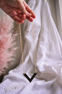 V - SERIE // KETTING