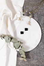Afbeelding in Gallery-weergave laden, MINI CARRE - ZWART
