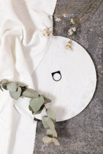 Afbeelding in Gallery-weergave laden, SINGLE D - RING
