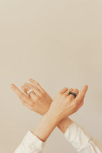 Afbeelding in Gallery-weergave laden, DOUBLE D RING
